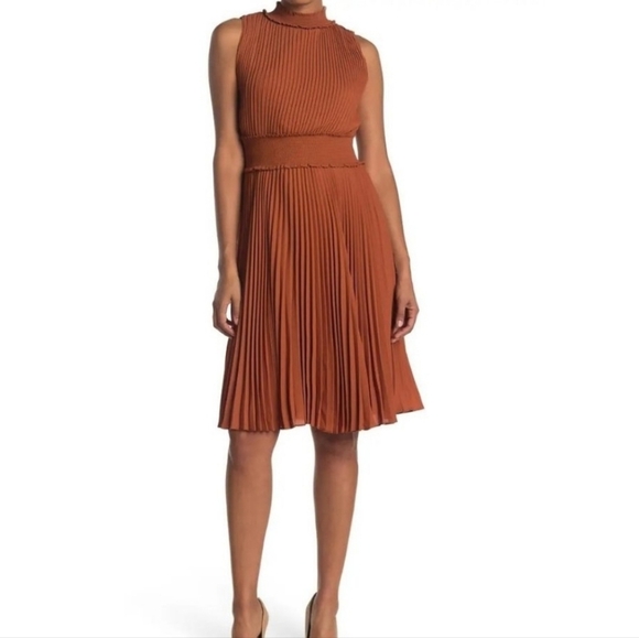 Nanette Lepore Gingerbread Sleeveless Mock Neck Pleated Dress Size 2 - Picture 1 of 8